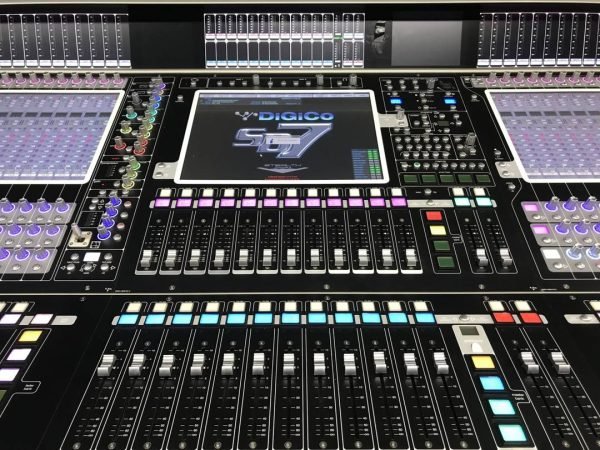 digico sd7 with sd rack 56 40 8 mixing consoles